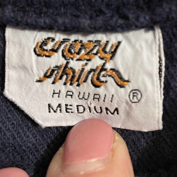 Vintage Crazy Shirts Hawaii RARE Pullover Vail Embroidery Medium 80s Col… - Picture 8 of 9